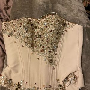 Quinceañera dress never worn size XXS, XS, S with accessories